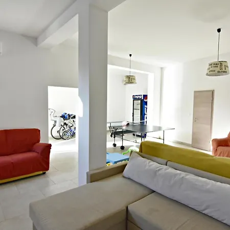 Lovely Poolside In Tar Apartment Tar-Vabriga